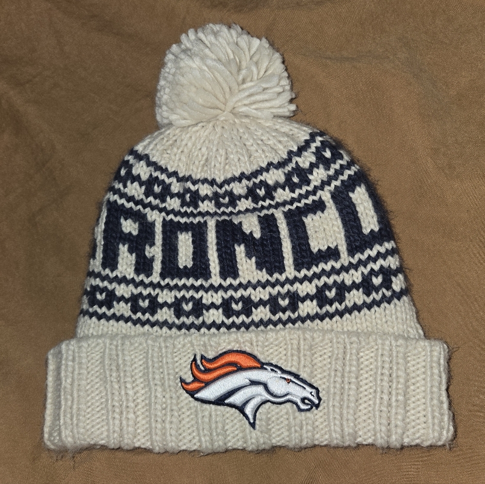 BRAND NEW BEANIE